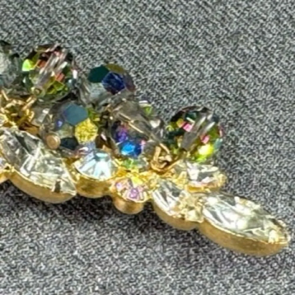 Vintage Juliana cha cha beads AB‎ crystals goldtone metal leaf pin brooch